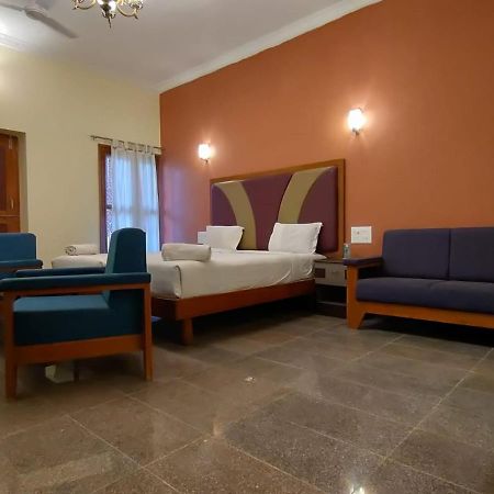 Bāgalkot Kanthi Resorts Badami מראה חיצוני תמונה